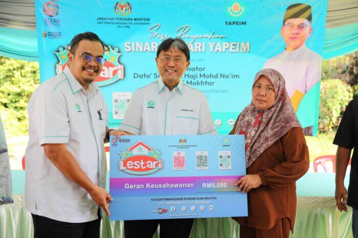 YAPEIM Bantu Peniaga Pakaian, Bina Rumah Berjumlah RM85,000