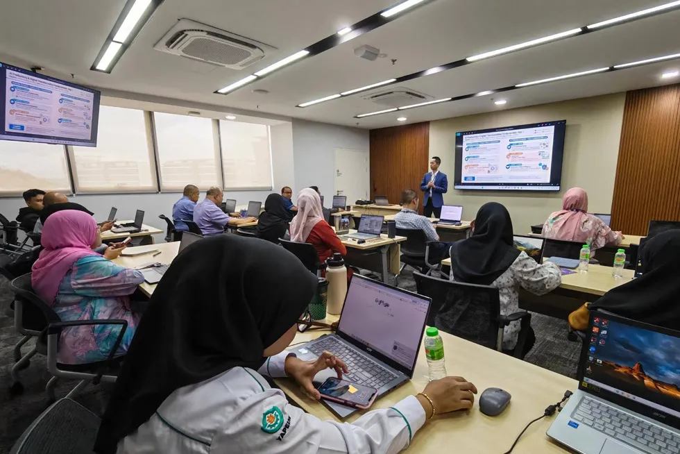 YAPEIM HOLDINGS Memulakan Kelas AI Pertama, Perkenal Produk Terbaharu Ke Arah Pendigitalan Ummah